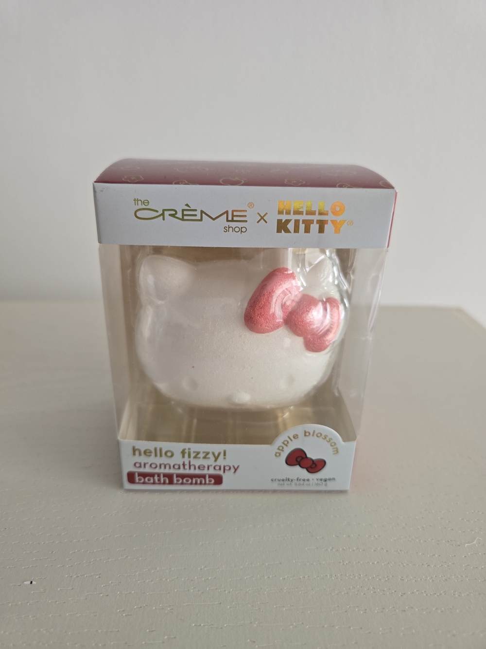 The Crème Shop x Hello Kitty Apple Blossom Bath Bomb - White with Pink Bow